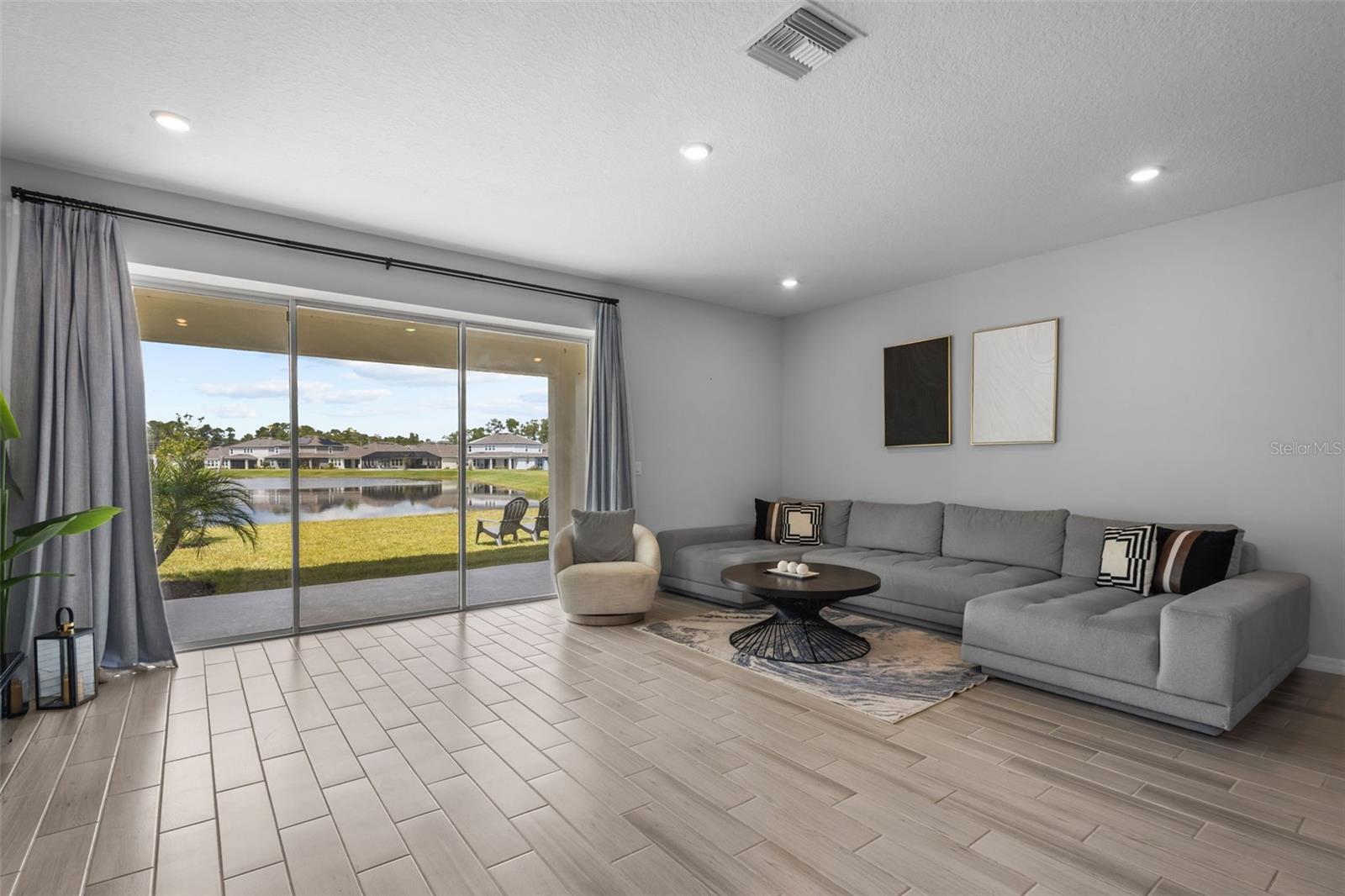 RIVER LANDING - Residential