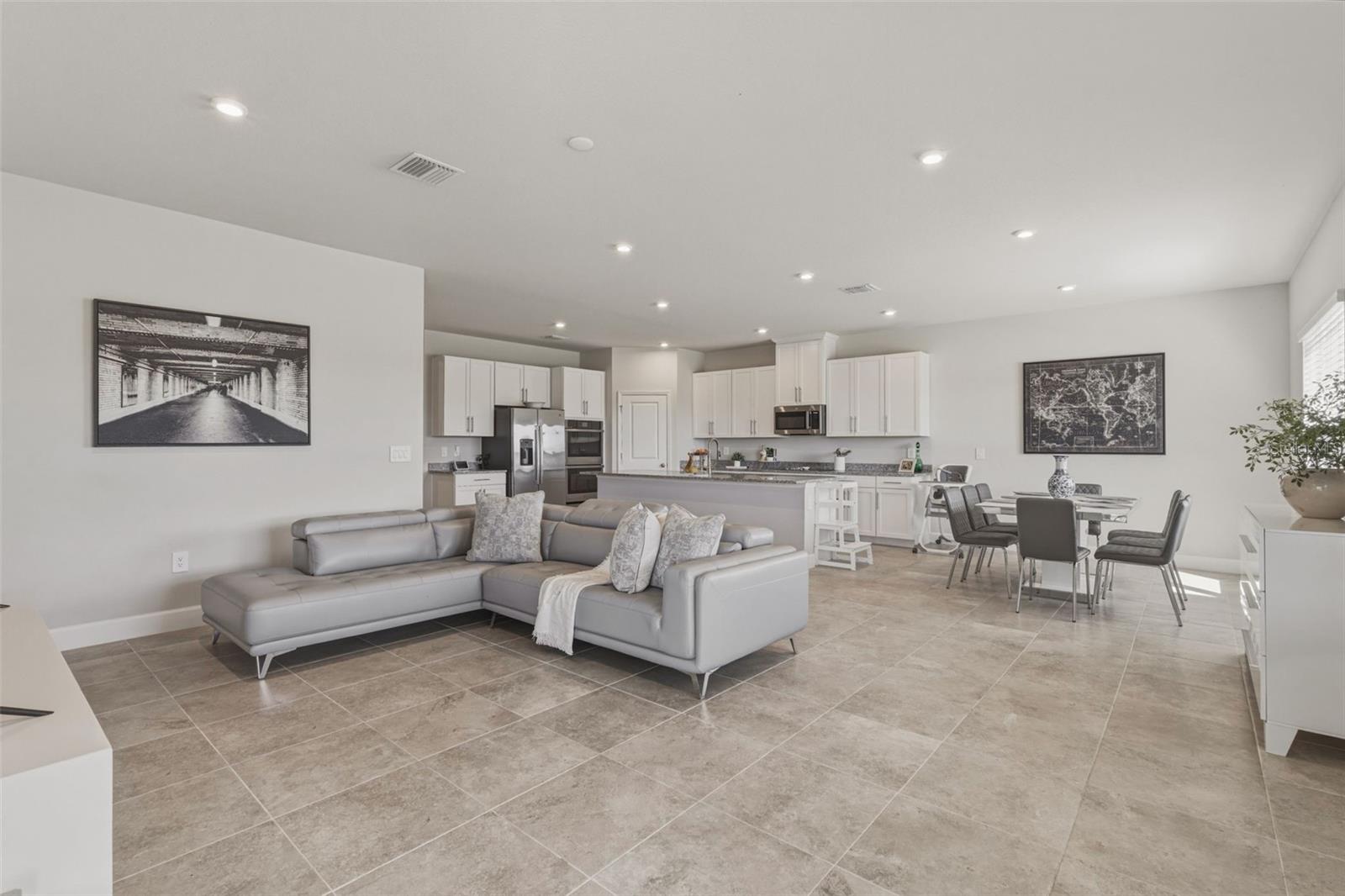 PALMS/WEST PORT 1A - Residential