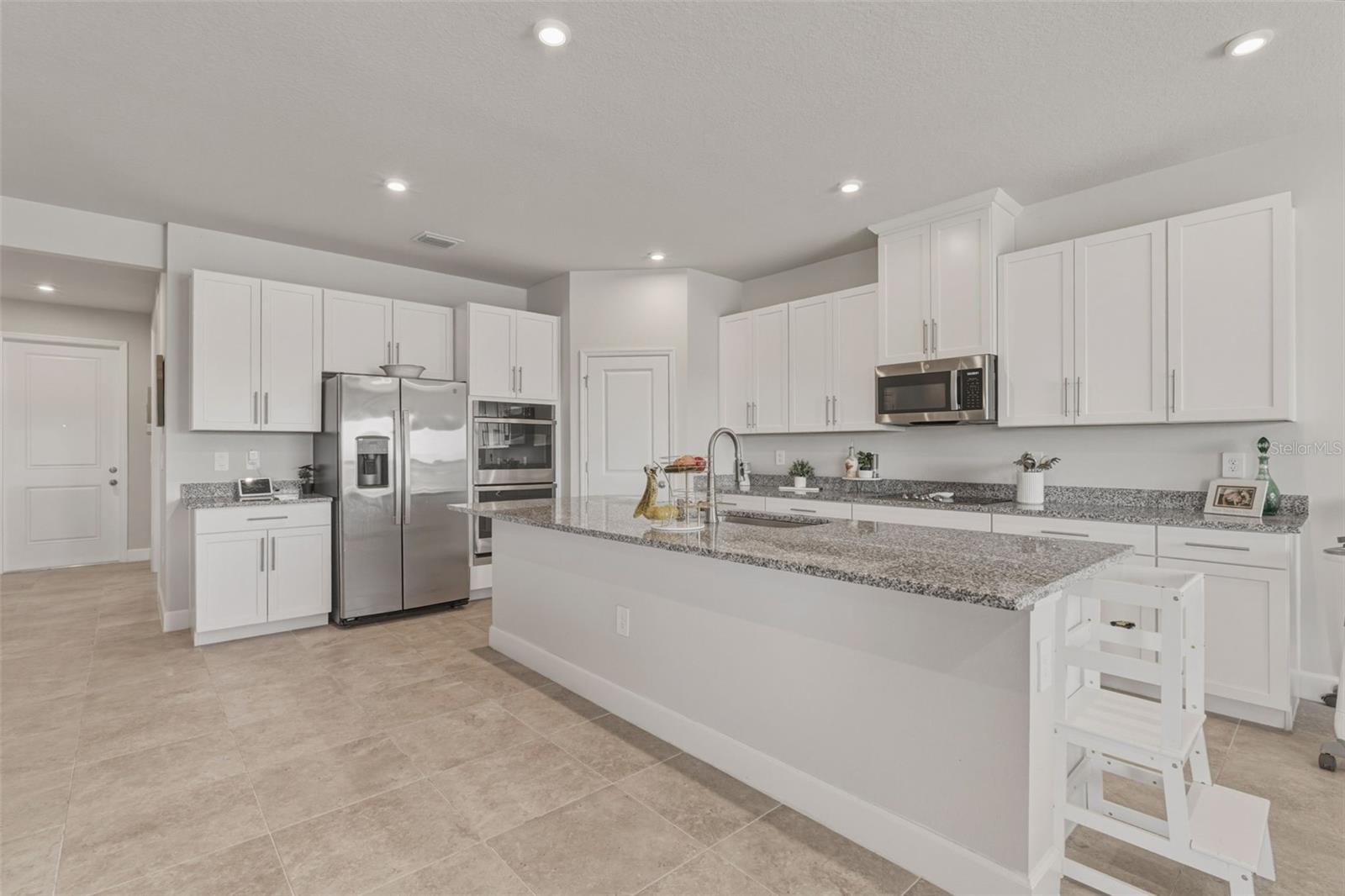 PALMS/WEST PORT 1A - Residential