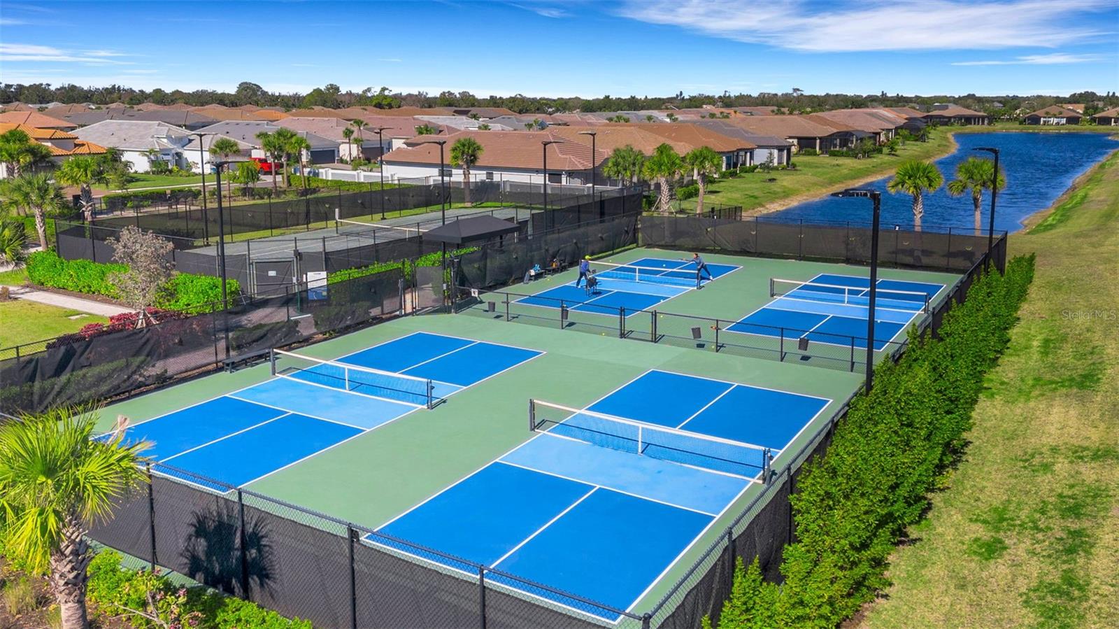 ESPLANADE AT THE HEIGHTS - Residential