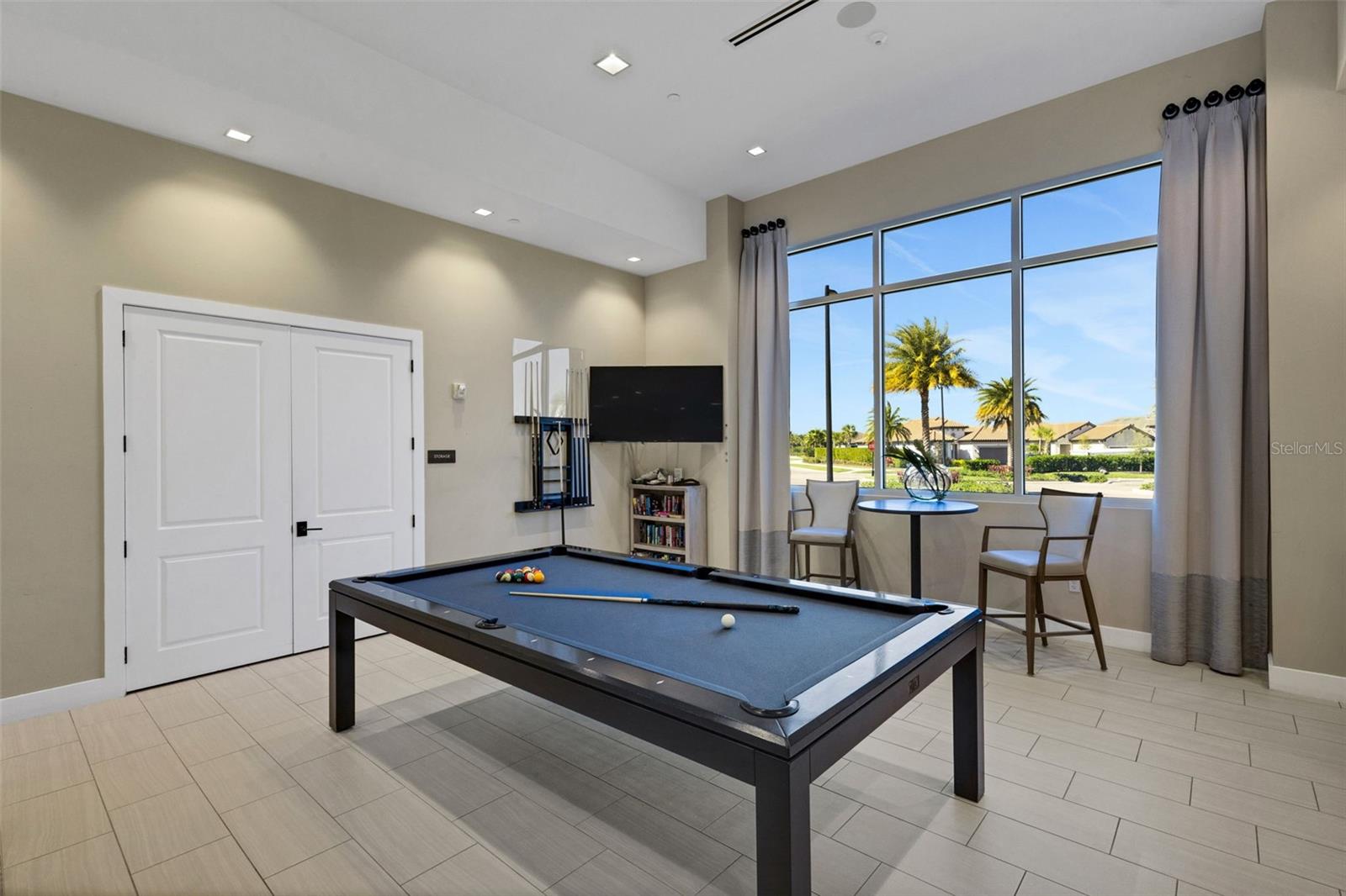 ESPLANADE AT THE HEIGHTS - Residential