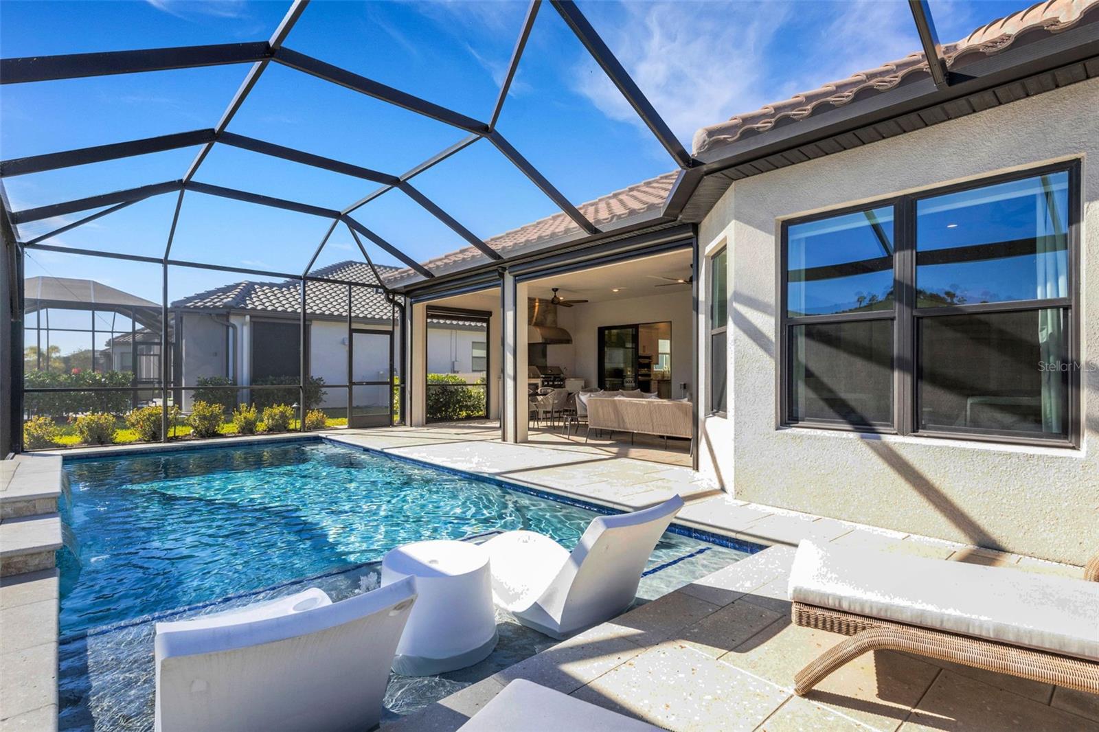 ESPLANADE AT THE HEIGHTS - Residential