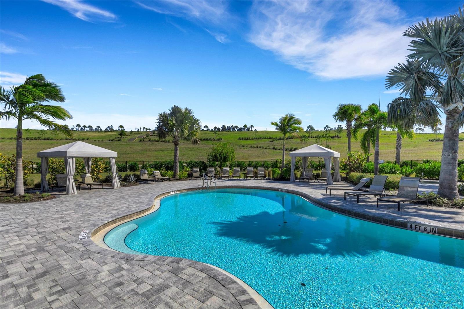 ESPLANADE AT THE HEIGHTS - Residential