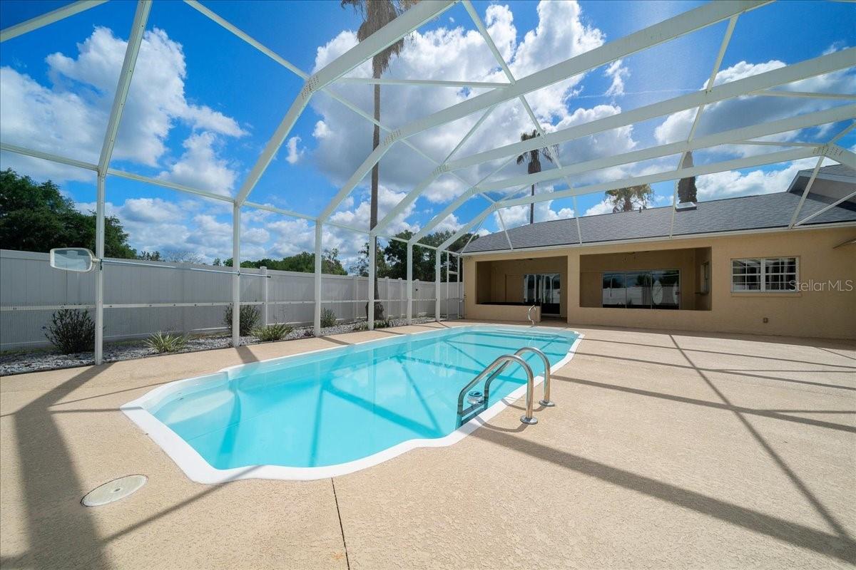 OUT OF SUBDIVISION - Residential