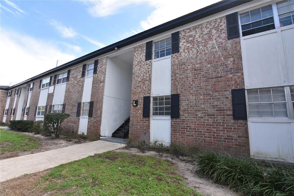 Photo of 5317 Curry Ford Road #L106, Orlando, FL 32812 (MLS # O6384032)