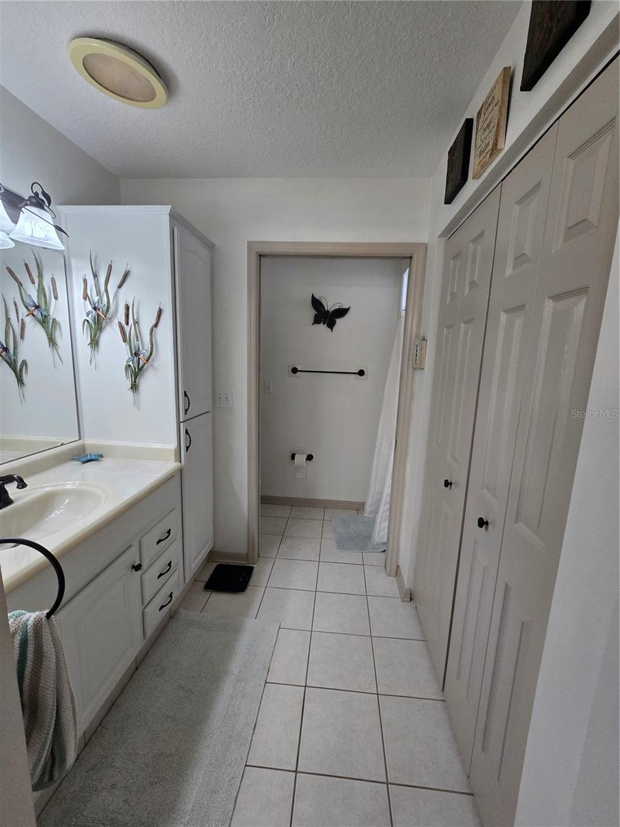 SWEETWATER GOLF & TENNIS CLUB SECOND ADD - Residential