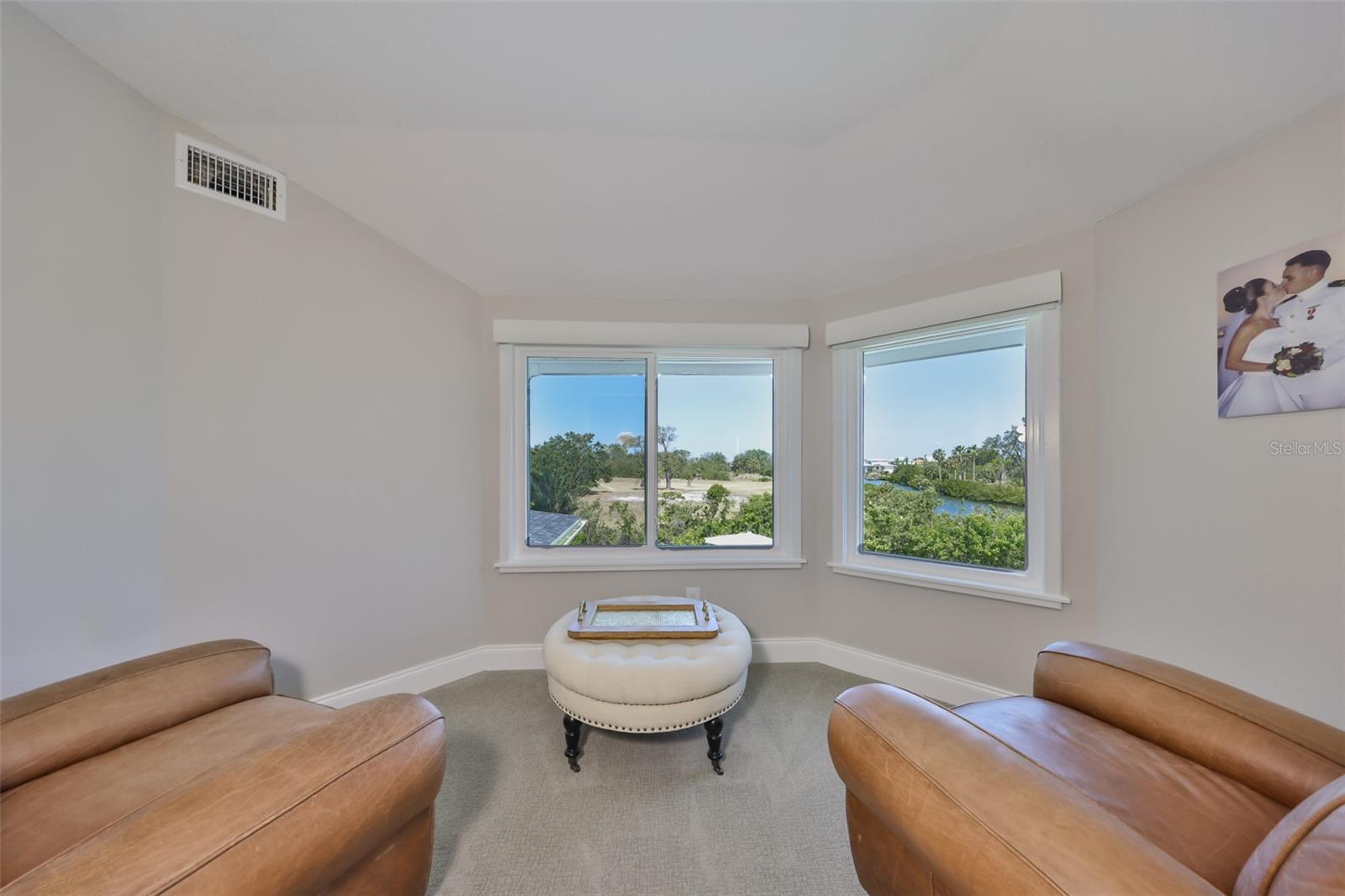 APOLLO BEACH UNIT SIX - Residential