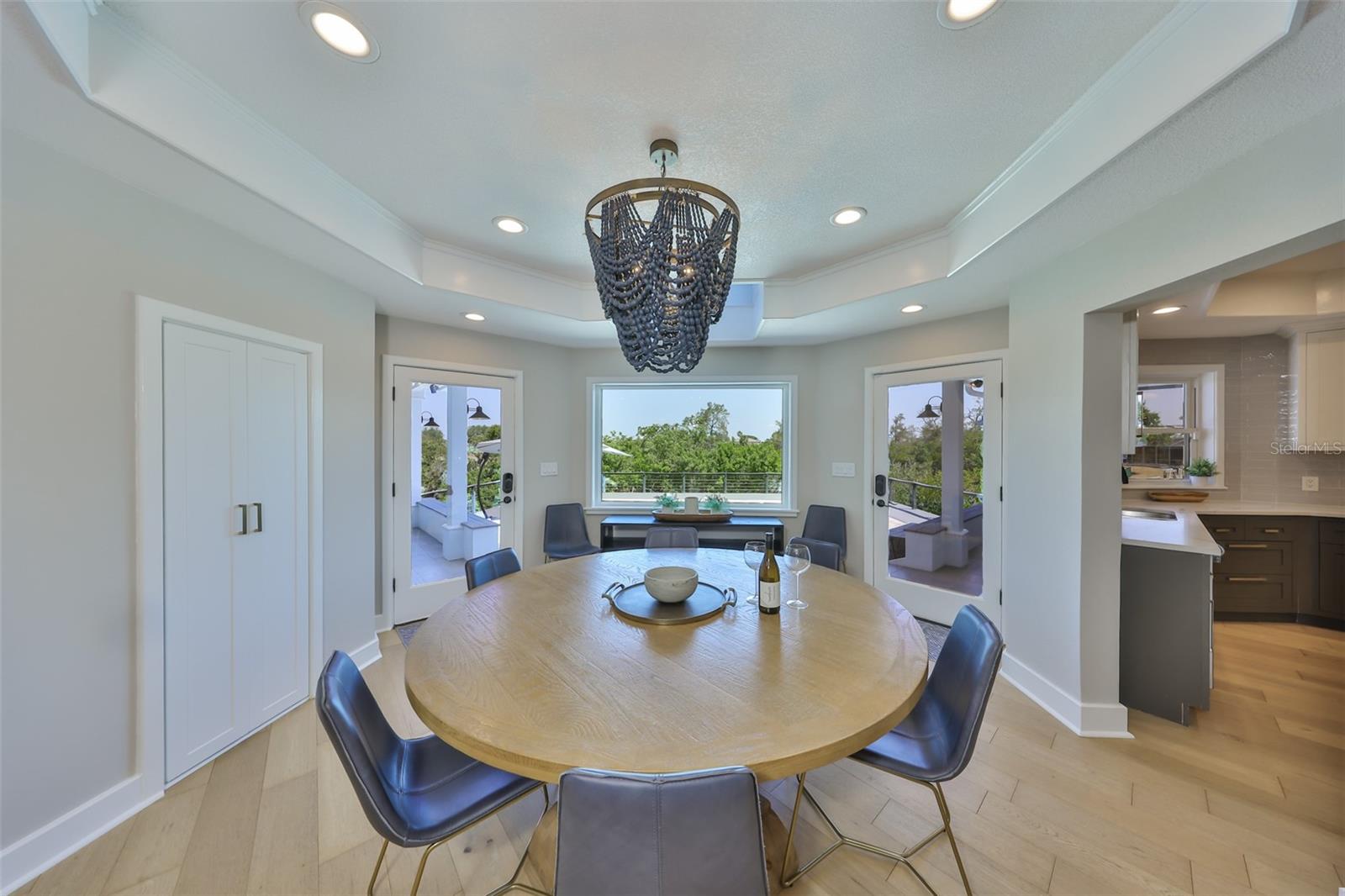 APOLLO BEACH UNIT SIX - Residential