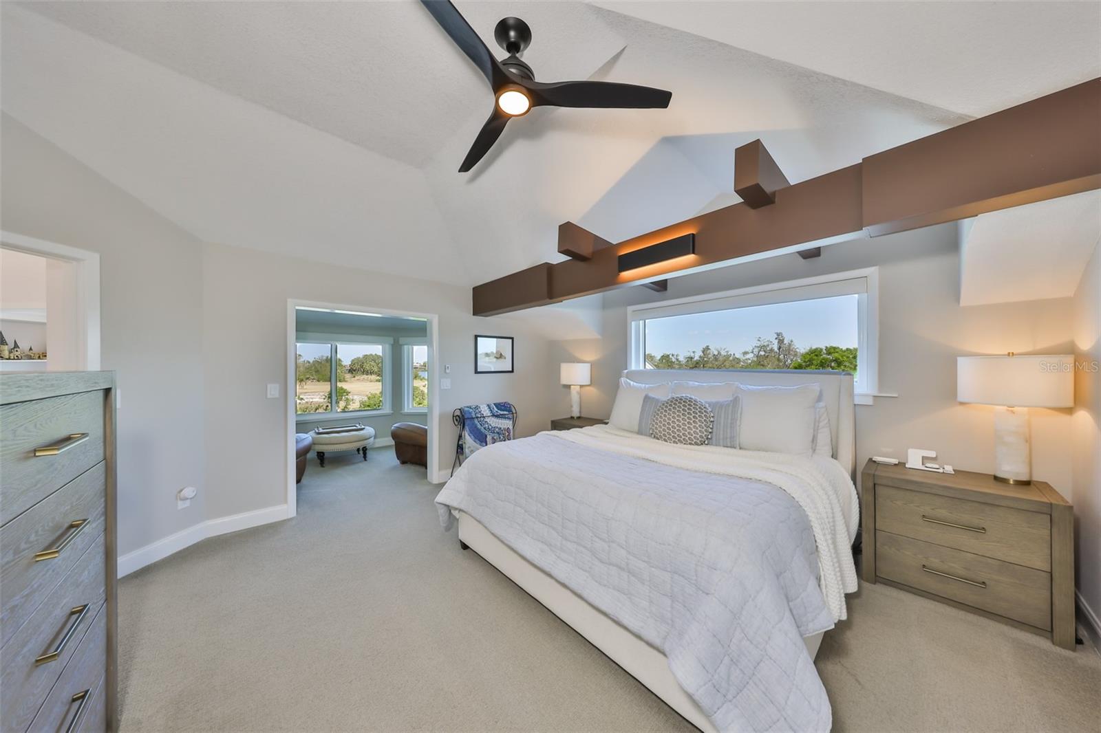 APOLLO BEACH UNIT SIX - Residential