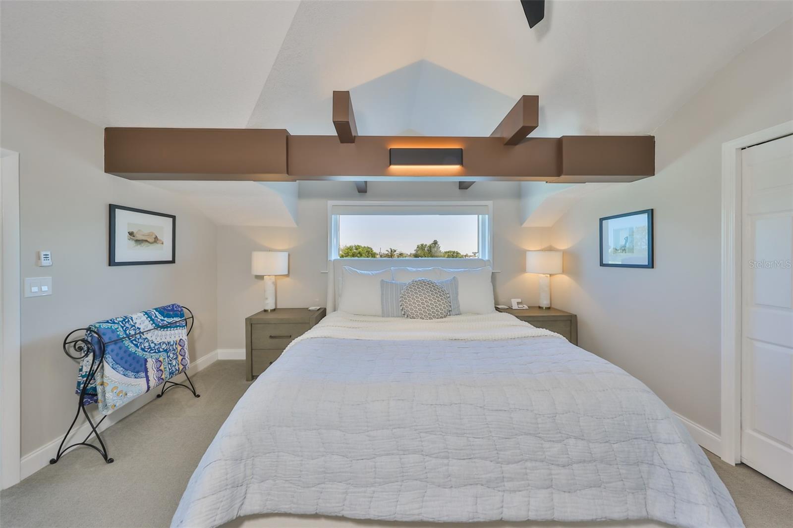 APOLLO BEACH UNIT SIX - Residential