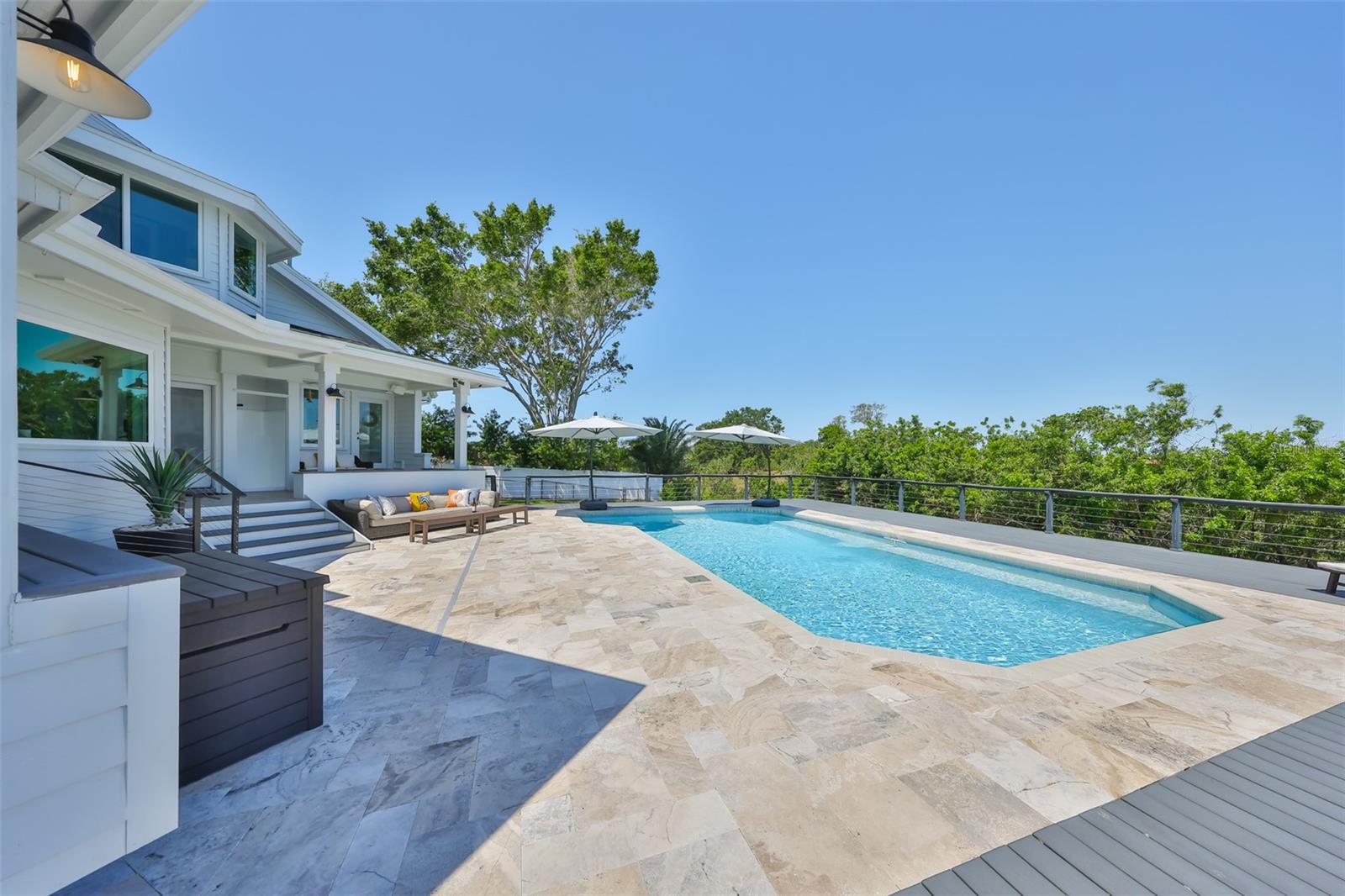 APOLLO BEACH UNIT SIX - Residential