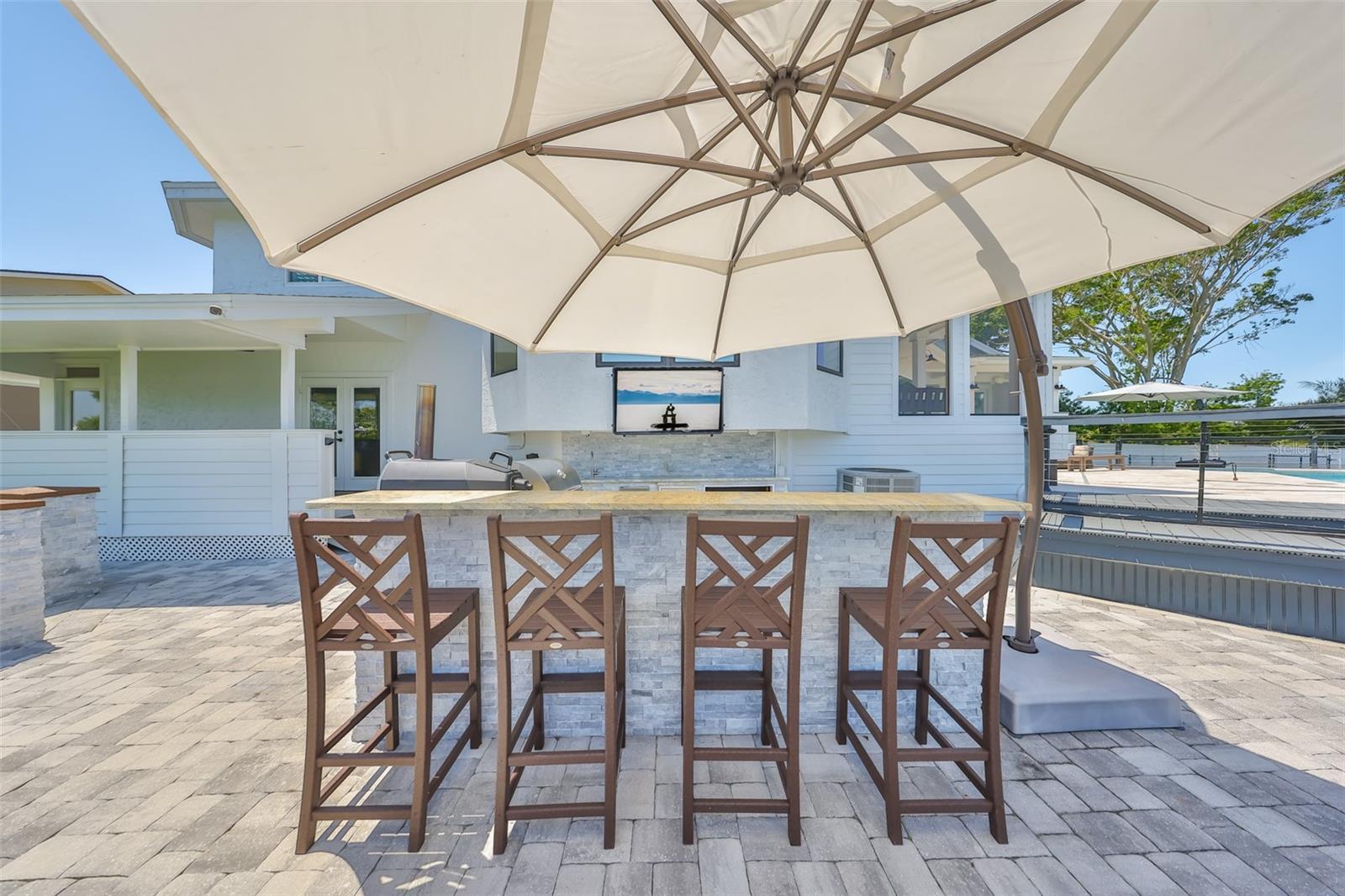 APOLLO BEACH UNIT SIX - Residential