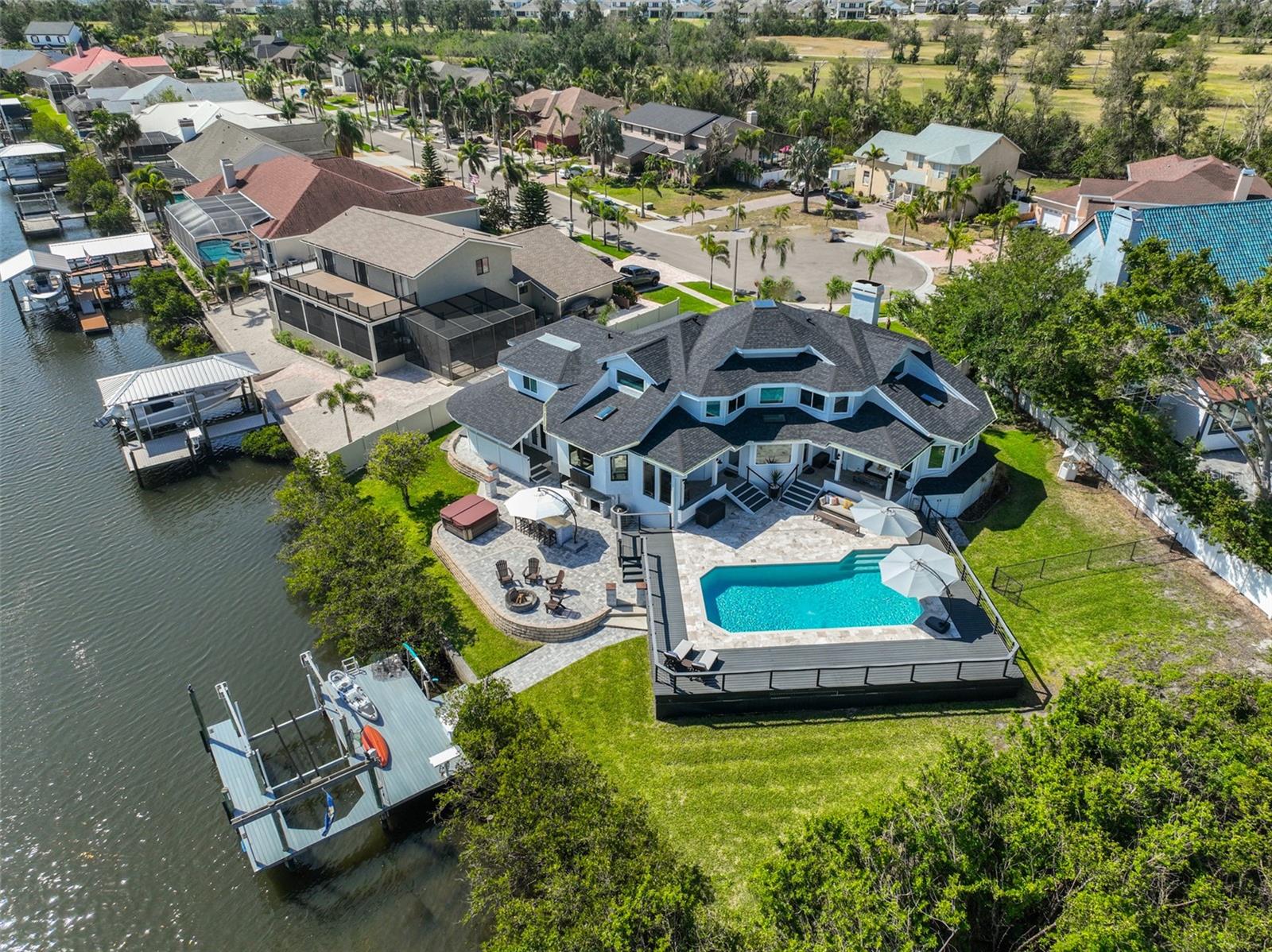 945 BUNKER VIEW DRIVE