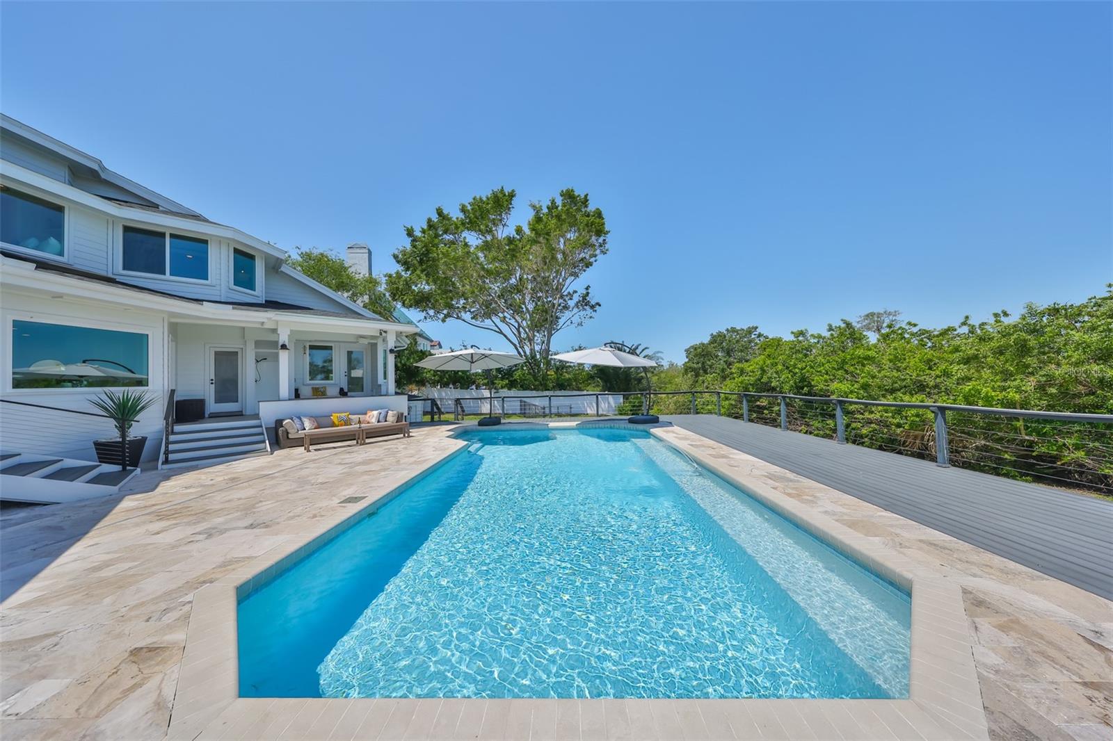 APOLLO BEACH UNIT SIX - Residential