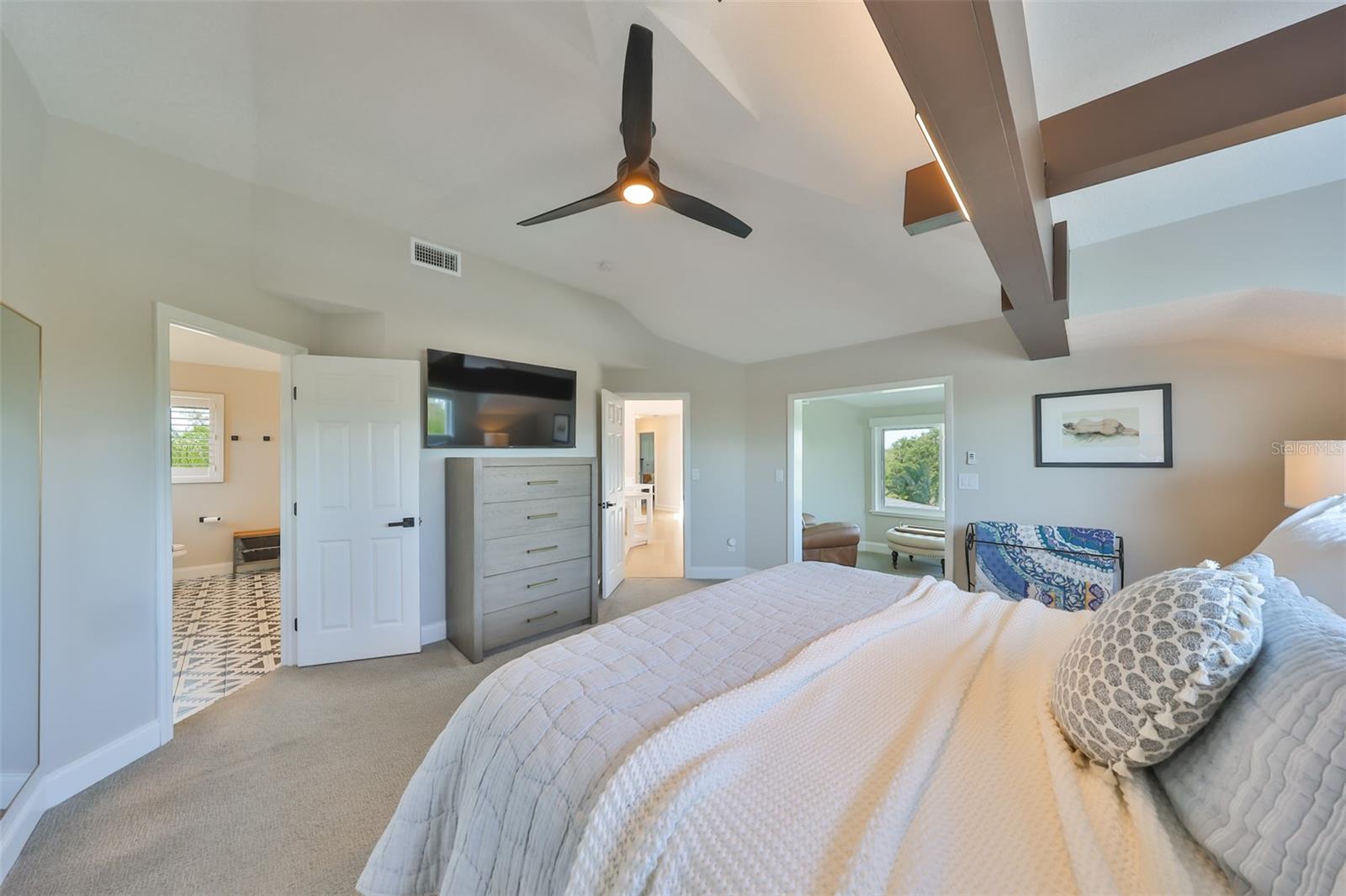 APOLLO BEACH UNIT SIX - Residential