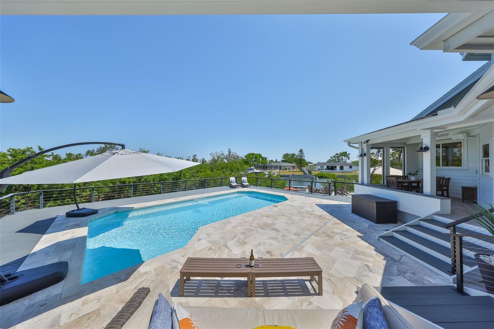 APOLLO BEACH UNIT SIX - Residential