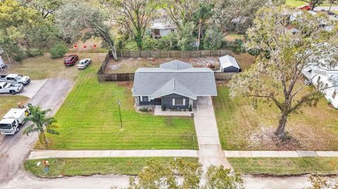 A home in PLANT CITY