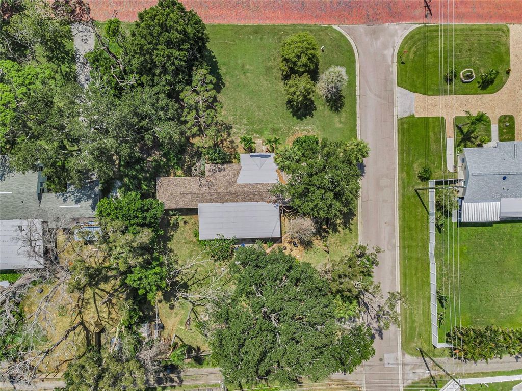 Photo of 645 Villagrande Avenue S, St Petersburg, FL 33707 (MLS # TB8420413)