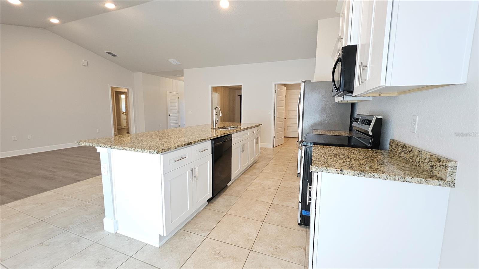 OAKS/OCALA XINGS SOUTH PH ONE - Residential Lease