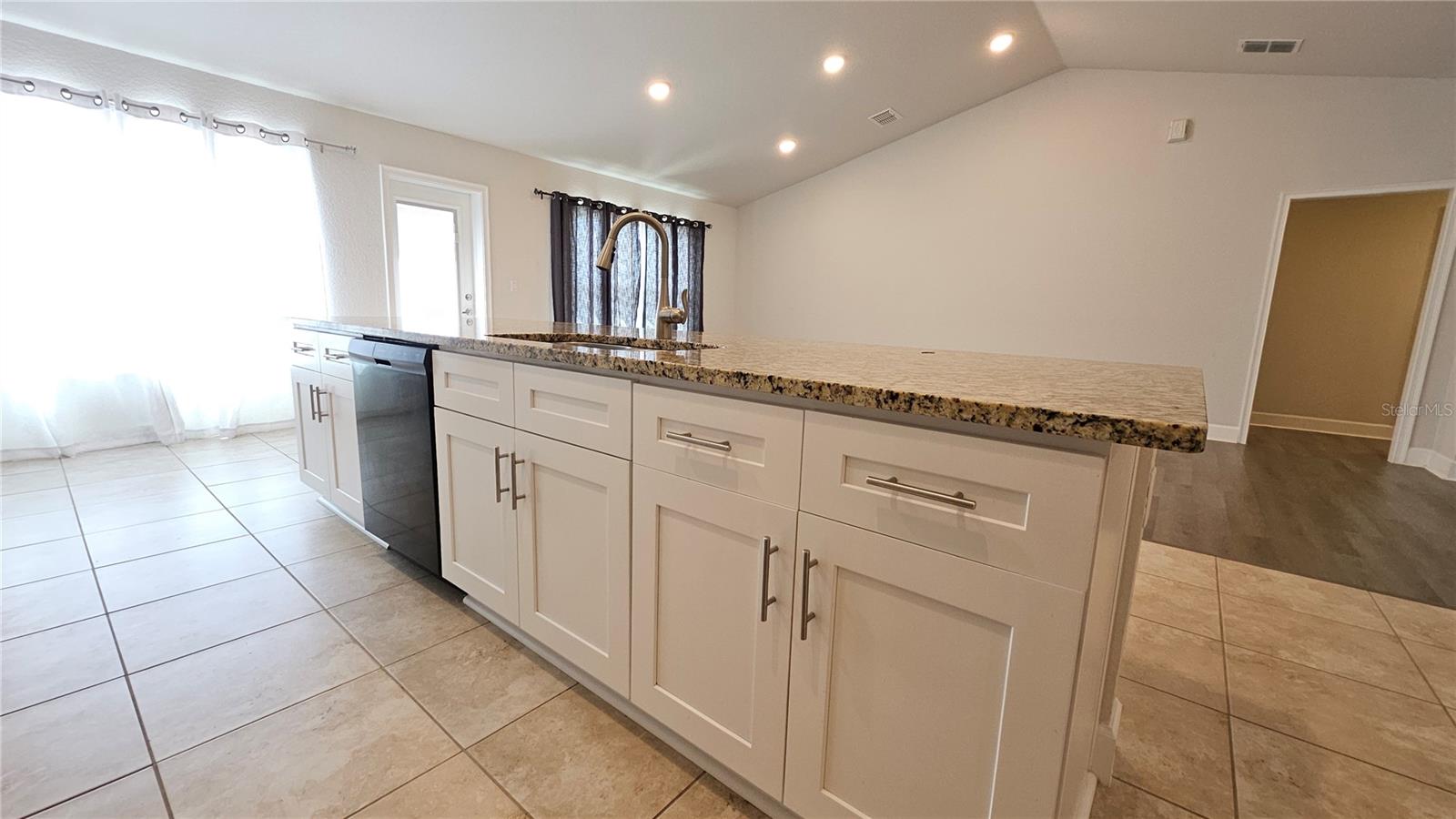 OAKS/OCALA XINGS SOUTH PH ONE - Residential Lease