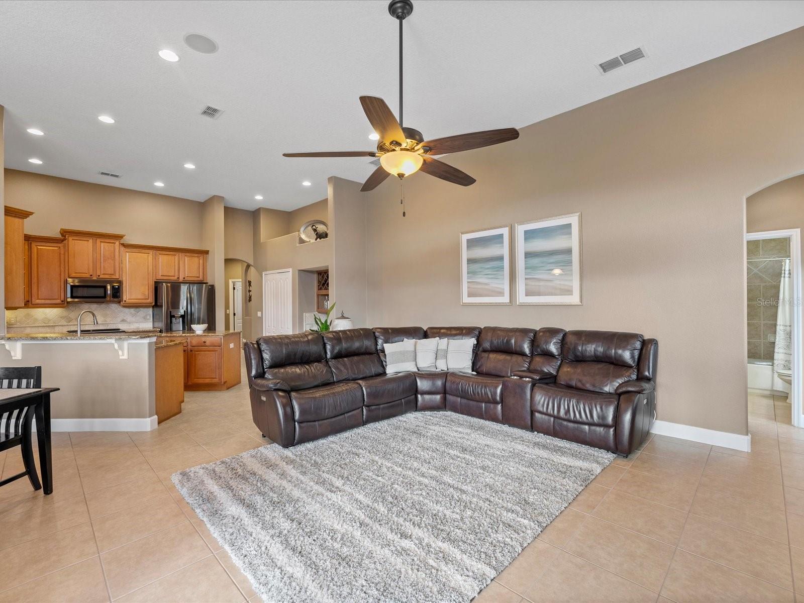 LIVE OAK RESERVE UNIT THREE - Residential