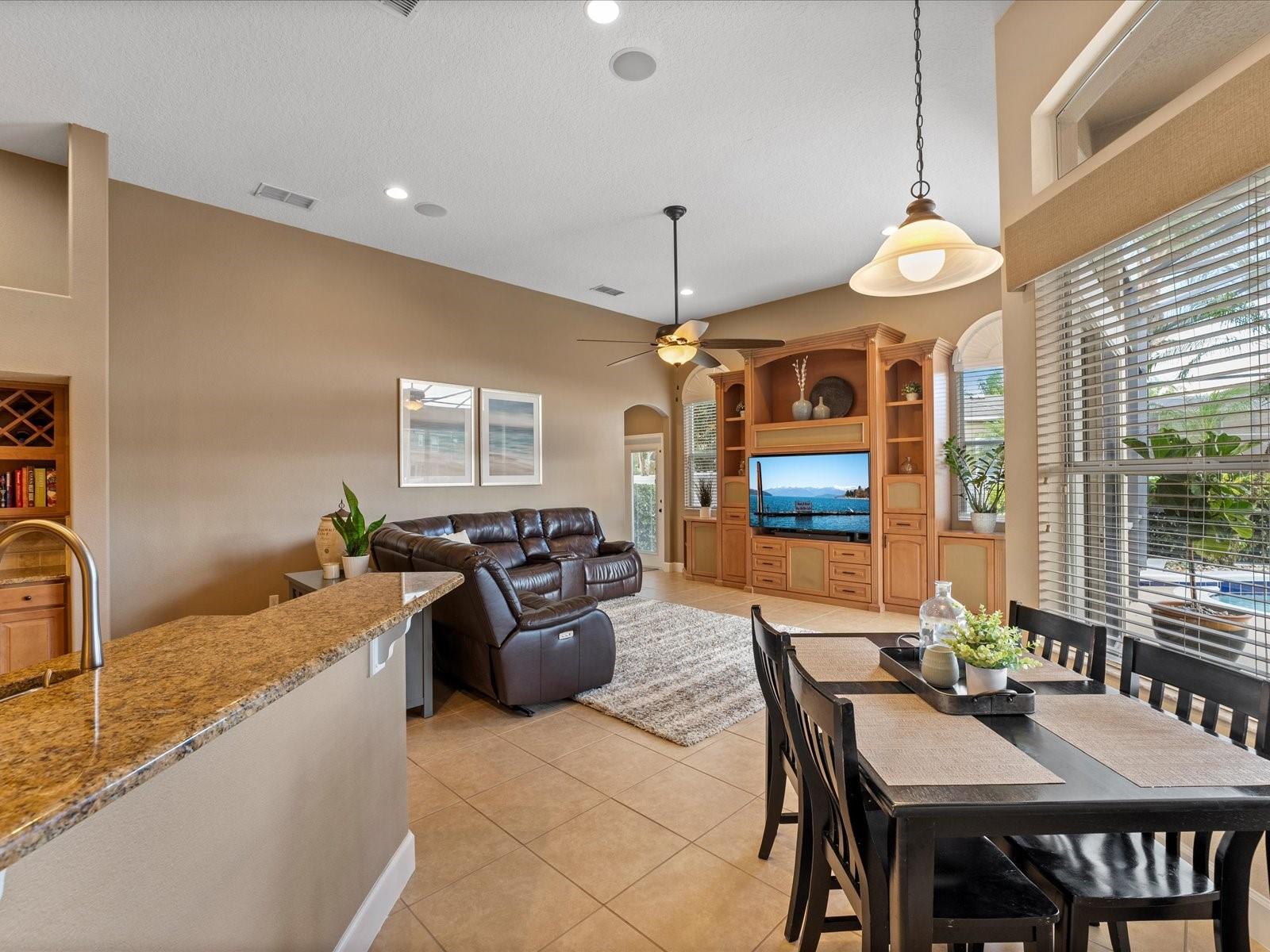 LIVE OAK RESERVE UNIT THREE - Residential