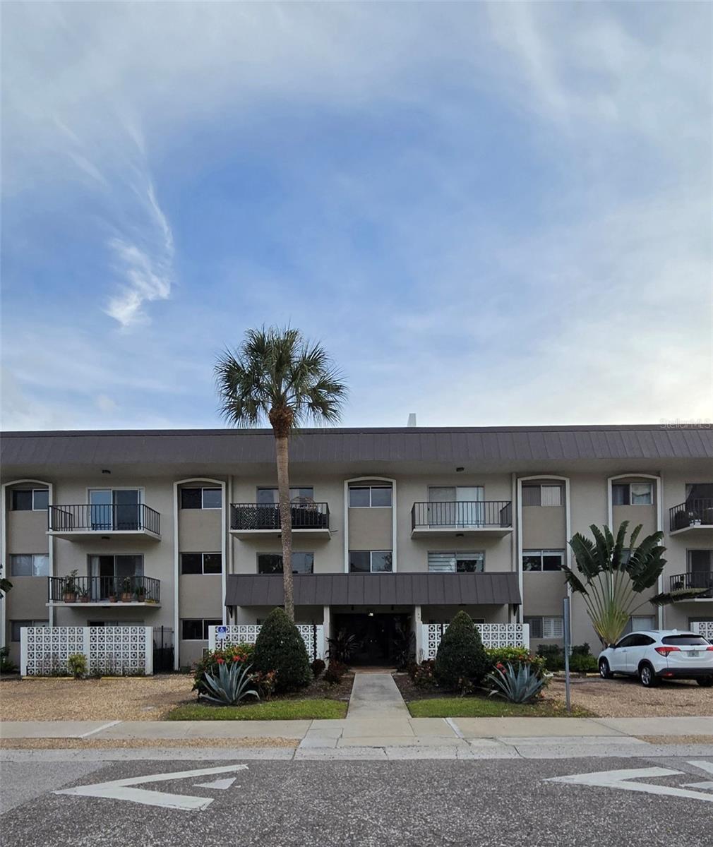 SHORE COLONY CONDO - Residential Lease