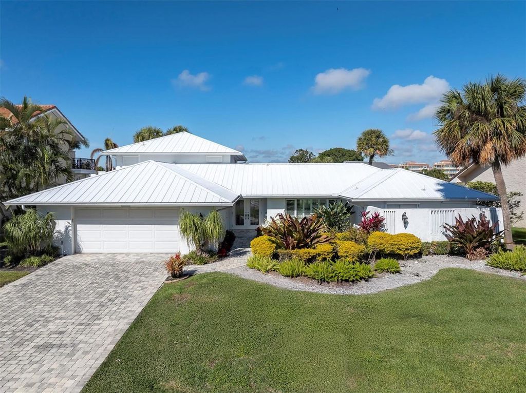 Photo of 4935 62nd Avenue S, St Petersburg, FL 33715 (MLS # TB8459428)