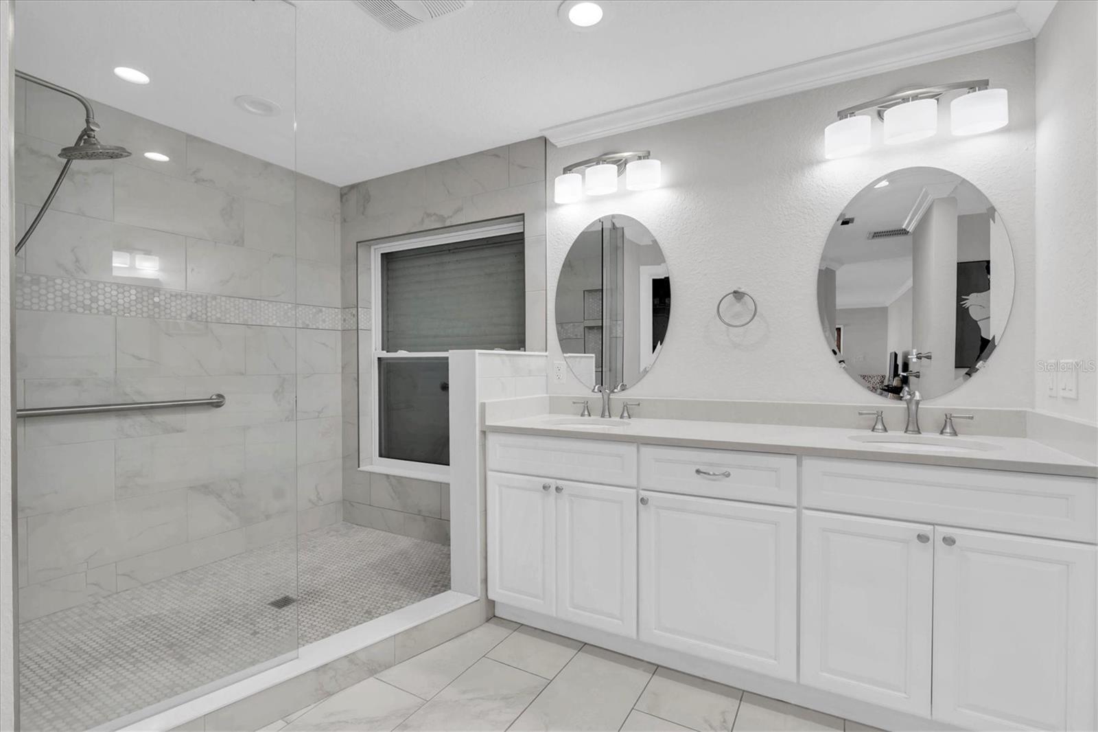 BAYWAY ISLES - Residential