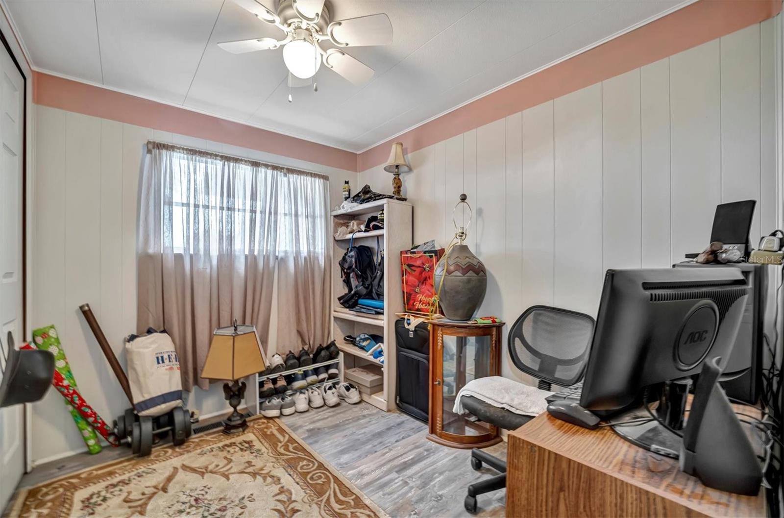 122 E SAINT ANNES CIRCLE