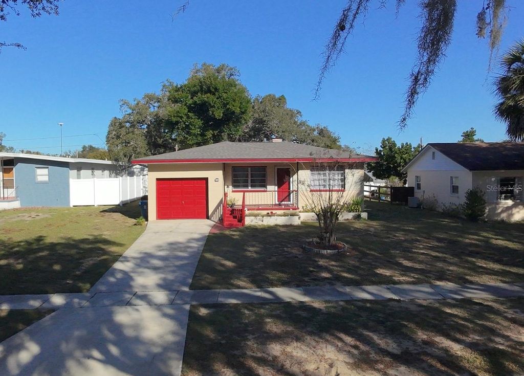 Photo of 114 E Palm Street, Davenport, FL 33837 (MLS # S5141328)