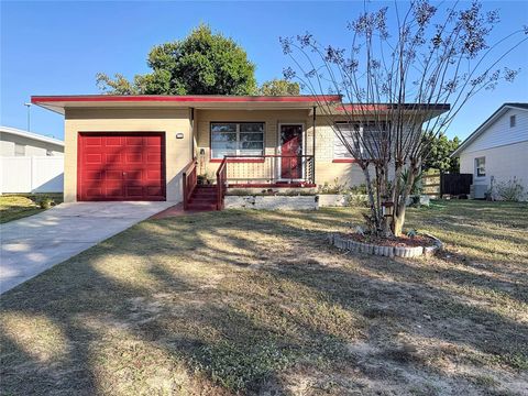 Photo of 114 E Palm Street, Davenport, FL 33837 (MLS # S5141328)