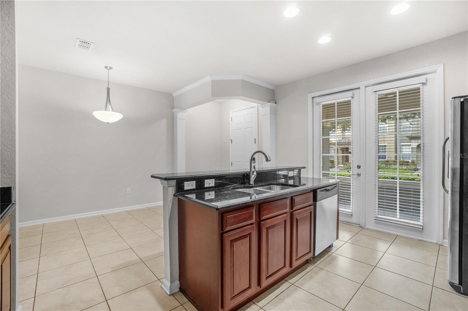 LAKE SAWYER SOUTH PH 03 - Residential