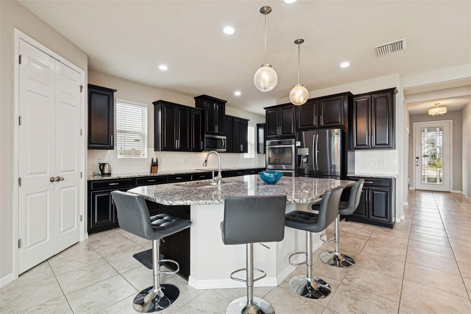 LONG LAKE RANCH VILLAGE 3 6 PCLS A, - Residential Lease