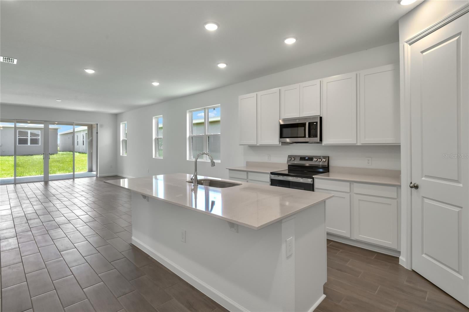 5147 KINSLEY DRIVE
