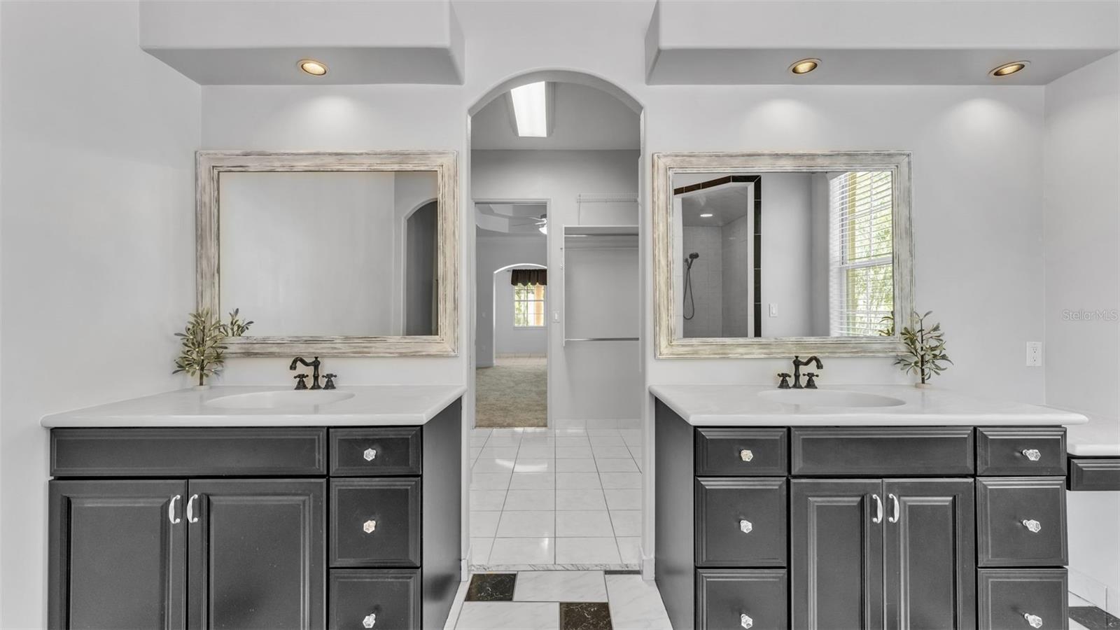 LAKELAND ACRES - Residential