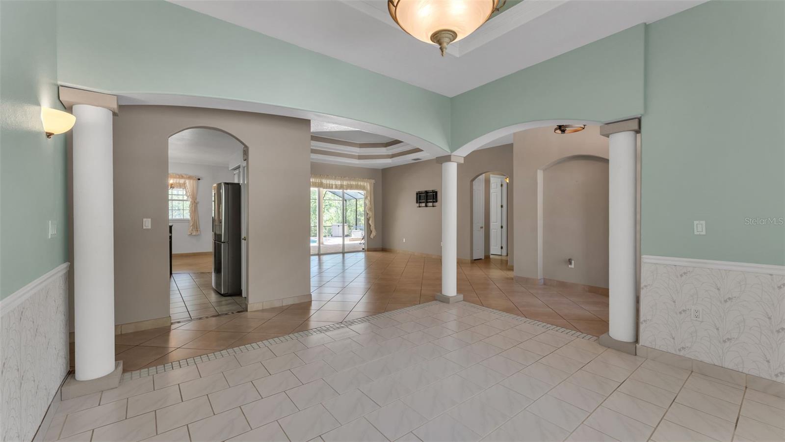 LAKELAND ACRES - Residential