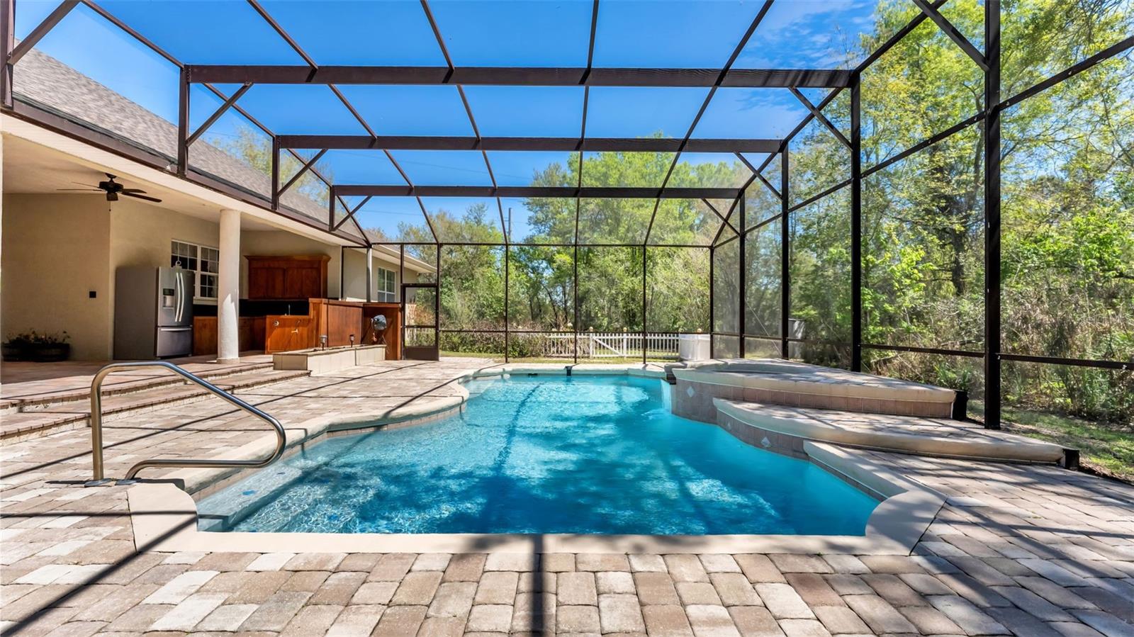 LAKELAND ACRES - Residential