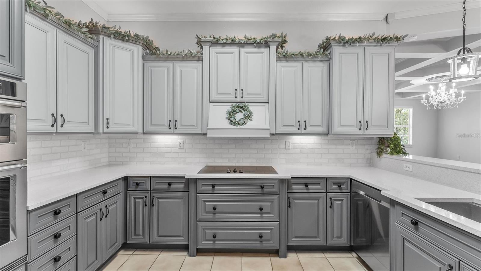 LAKELAND ACRES - Residential