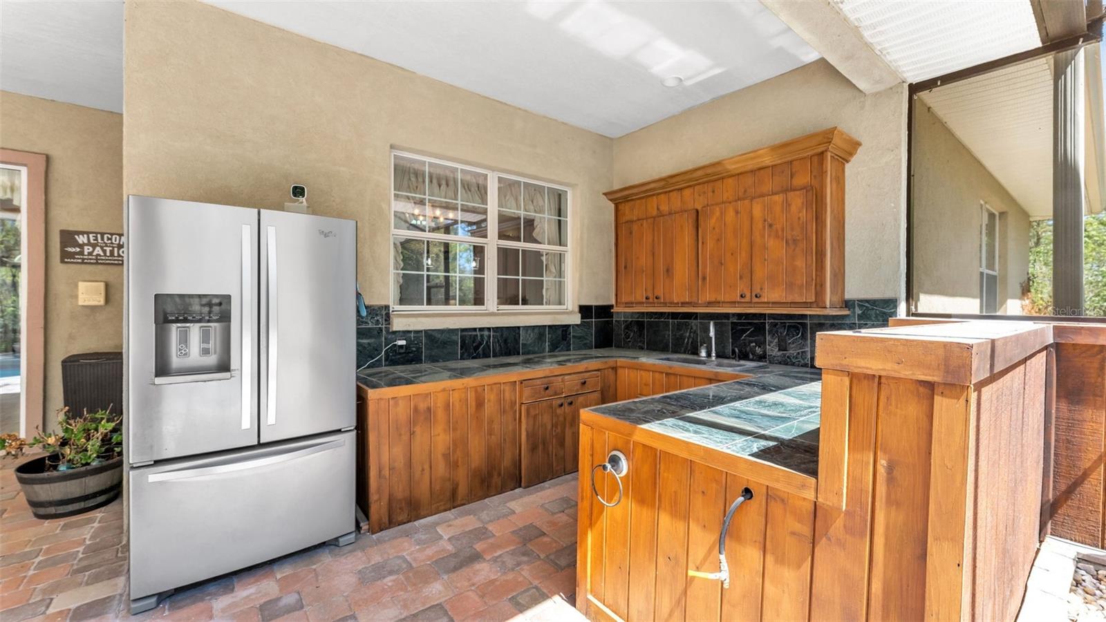 LAKELAND ACRES - Residential