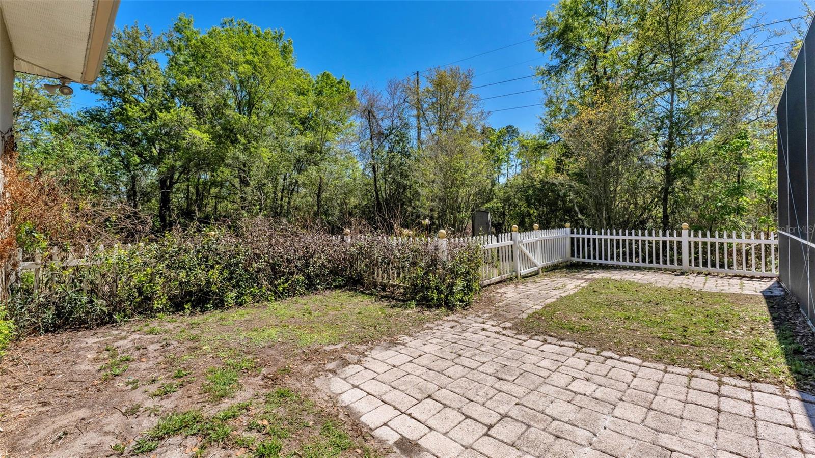 LAKELAND ACRES - Residential