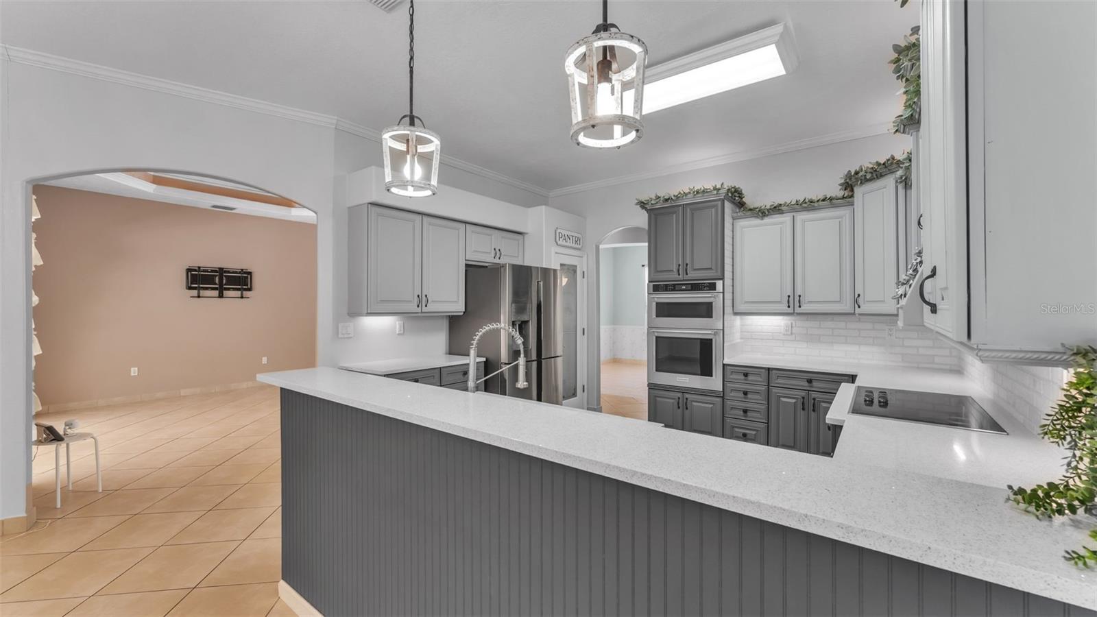 LAKELAND ACRES - Residential