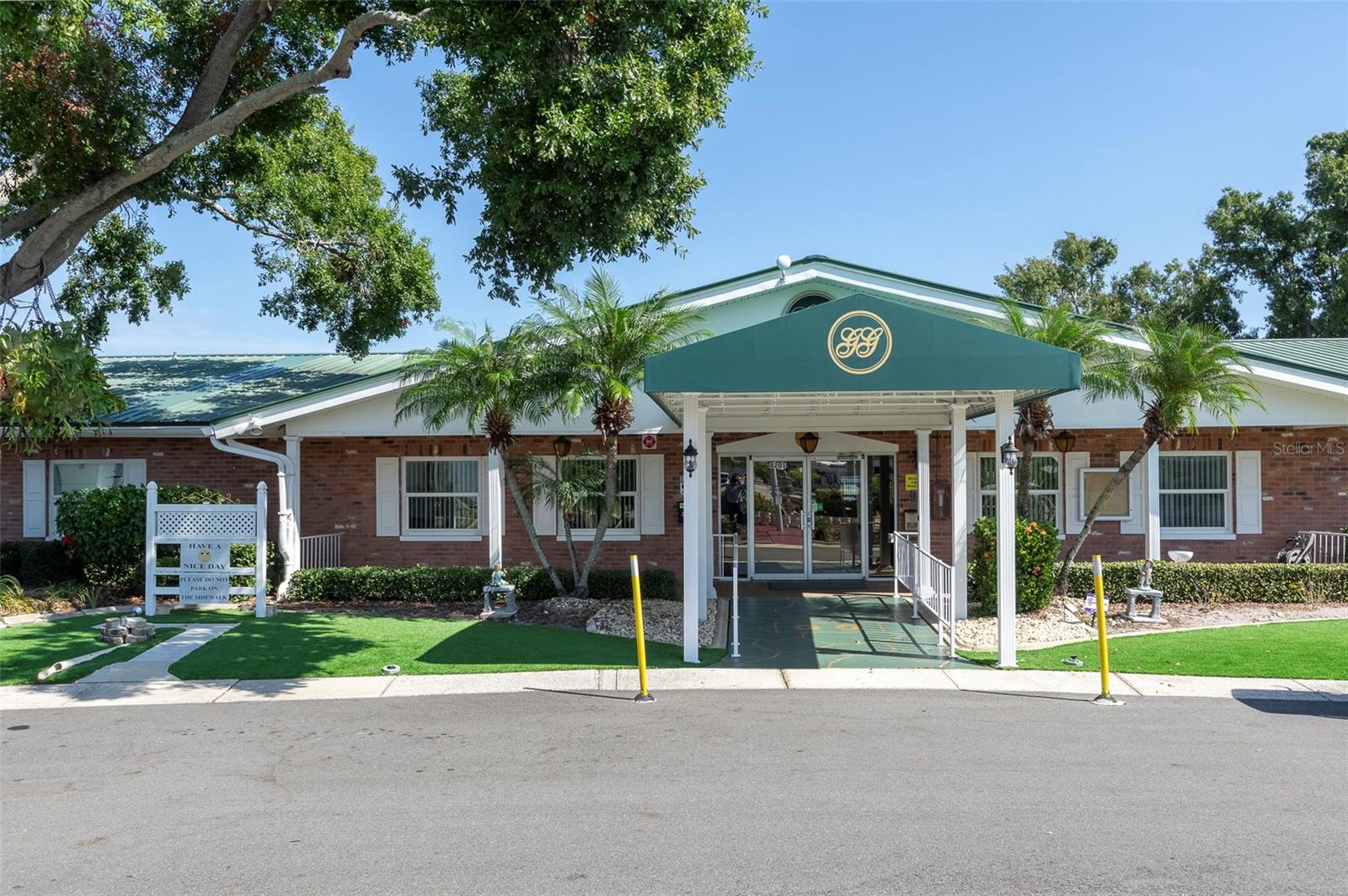 GOLDEN GATE MOBILE HOME PARK UNREC - Residential