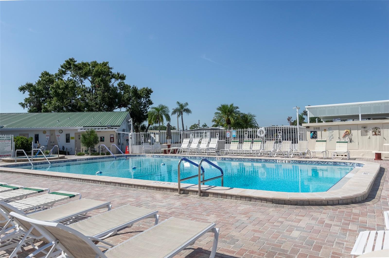 GOLDEN GATE MOBILE HOME PARK UNREC - Residential