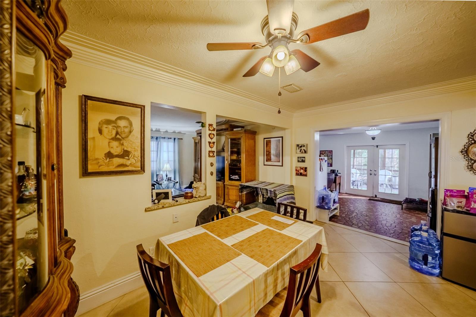 SOUTH GATE MANOR - Residential