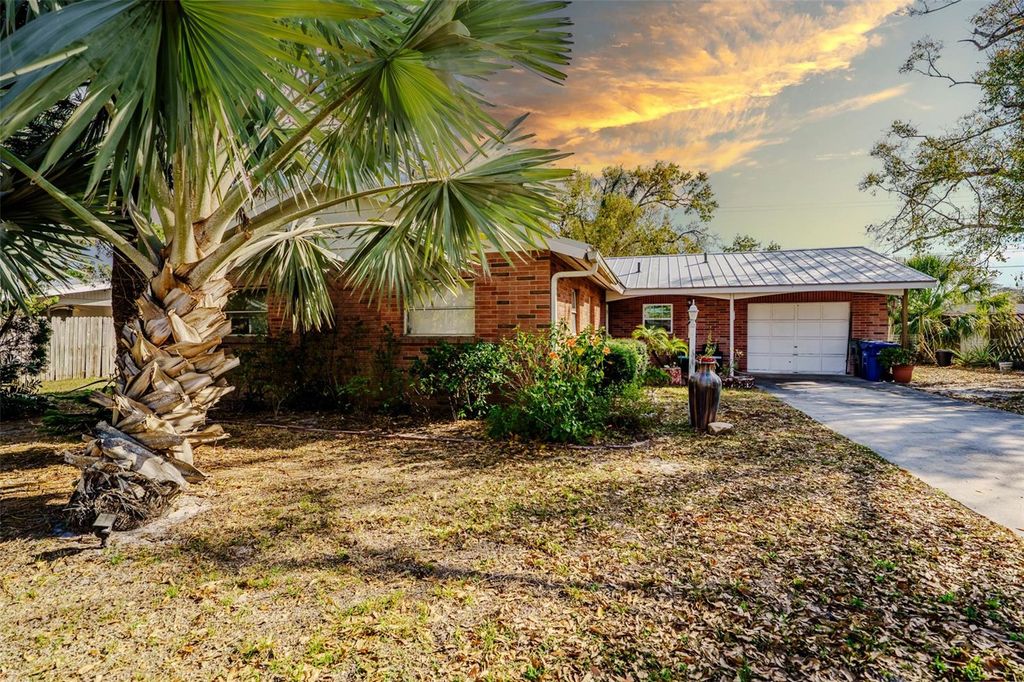 Photo of 3372 Webber Street, Sarasota, FL 34239 (MLS # W7883327)