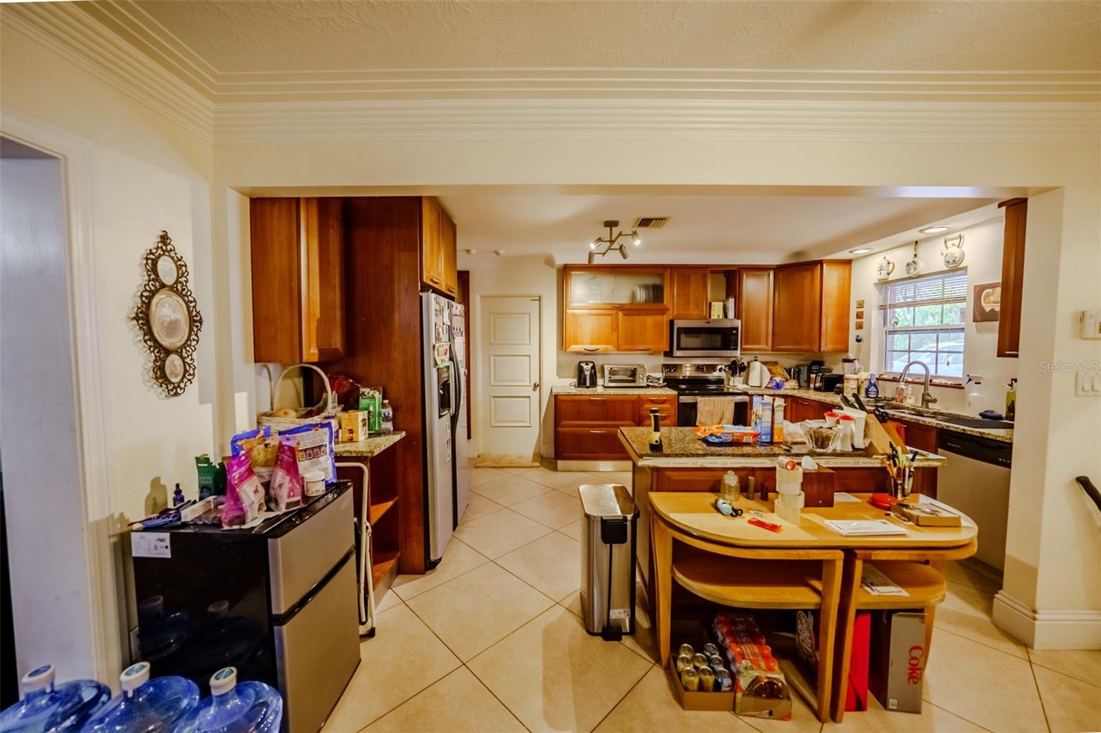 SOUTH GATE MANOR - Residential