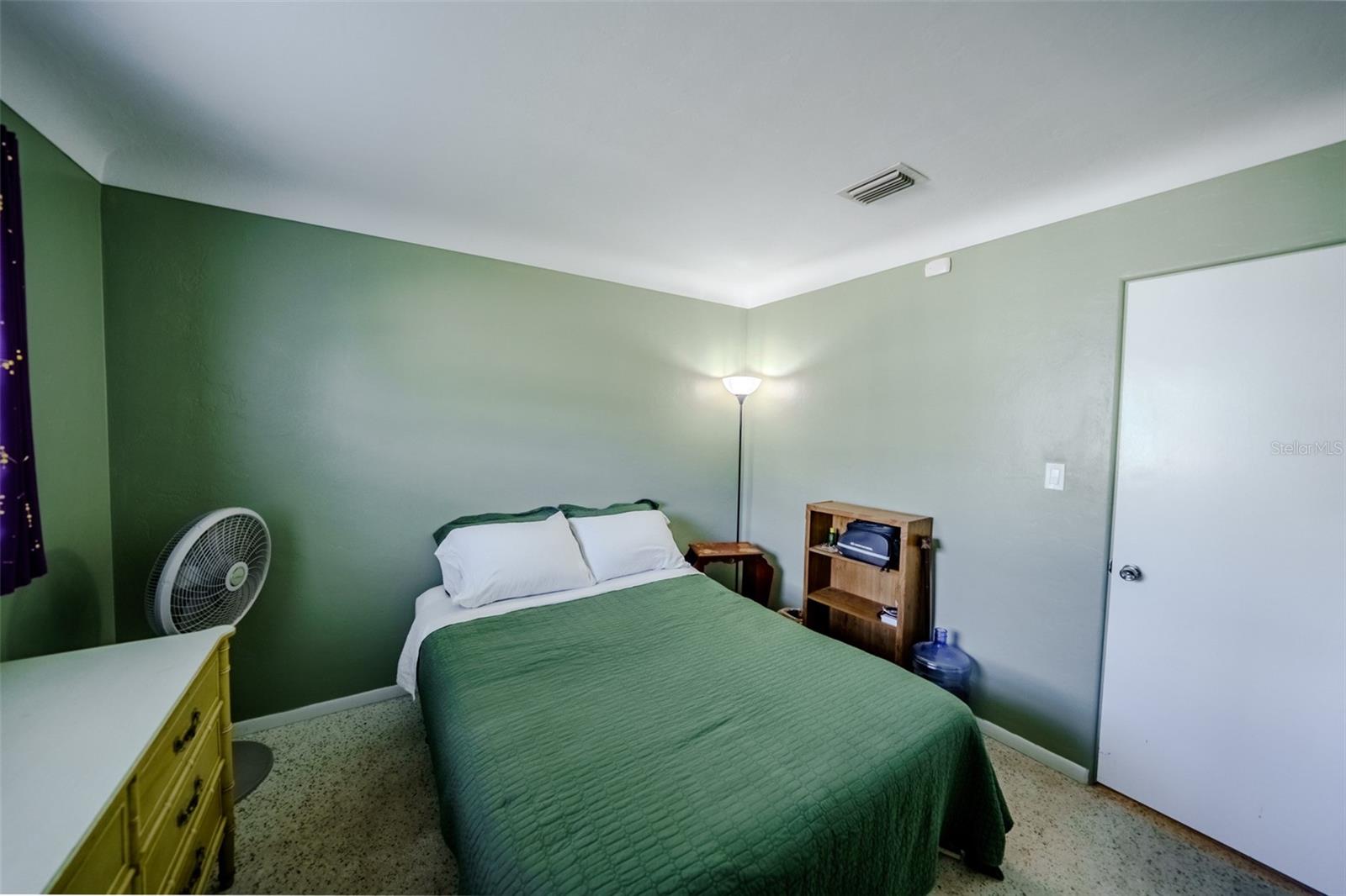 SOUTH GATE MANOR - Residential