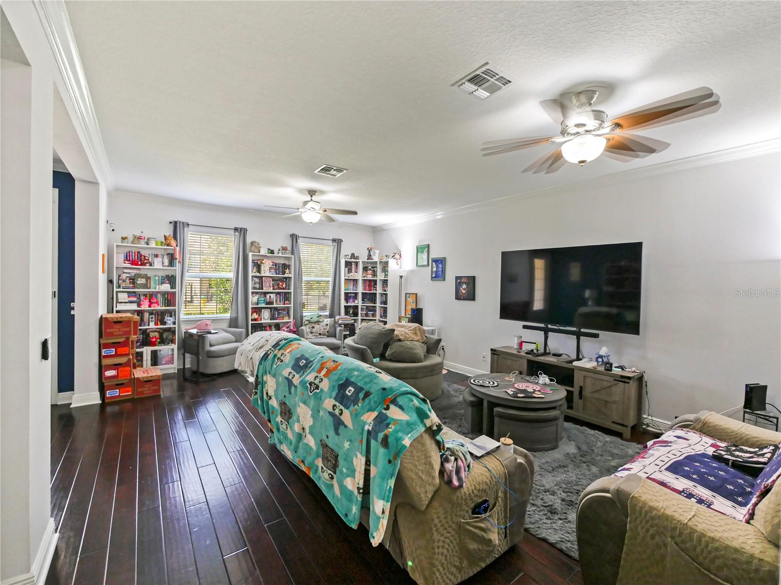 5335 FACTORS WALK DRIVE