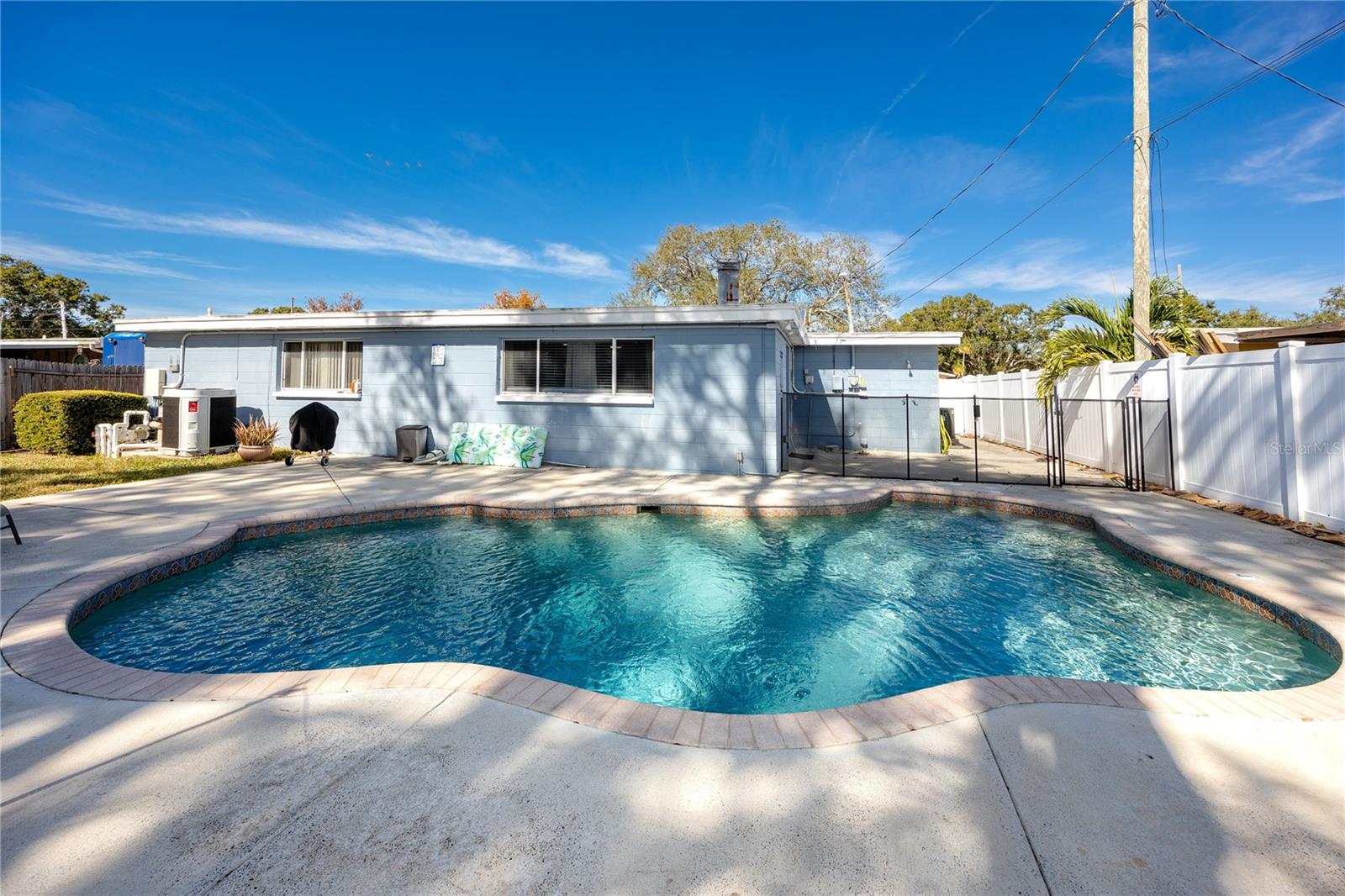 PINE GROVE ESTATES ADD - Residential